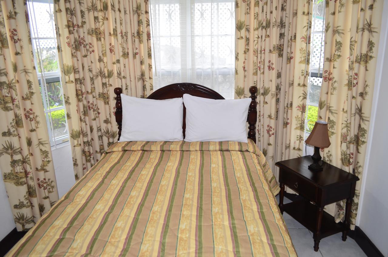 Pink Rock Inn Bed And Breakfast Ocho Rios Luaran gambar