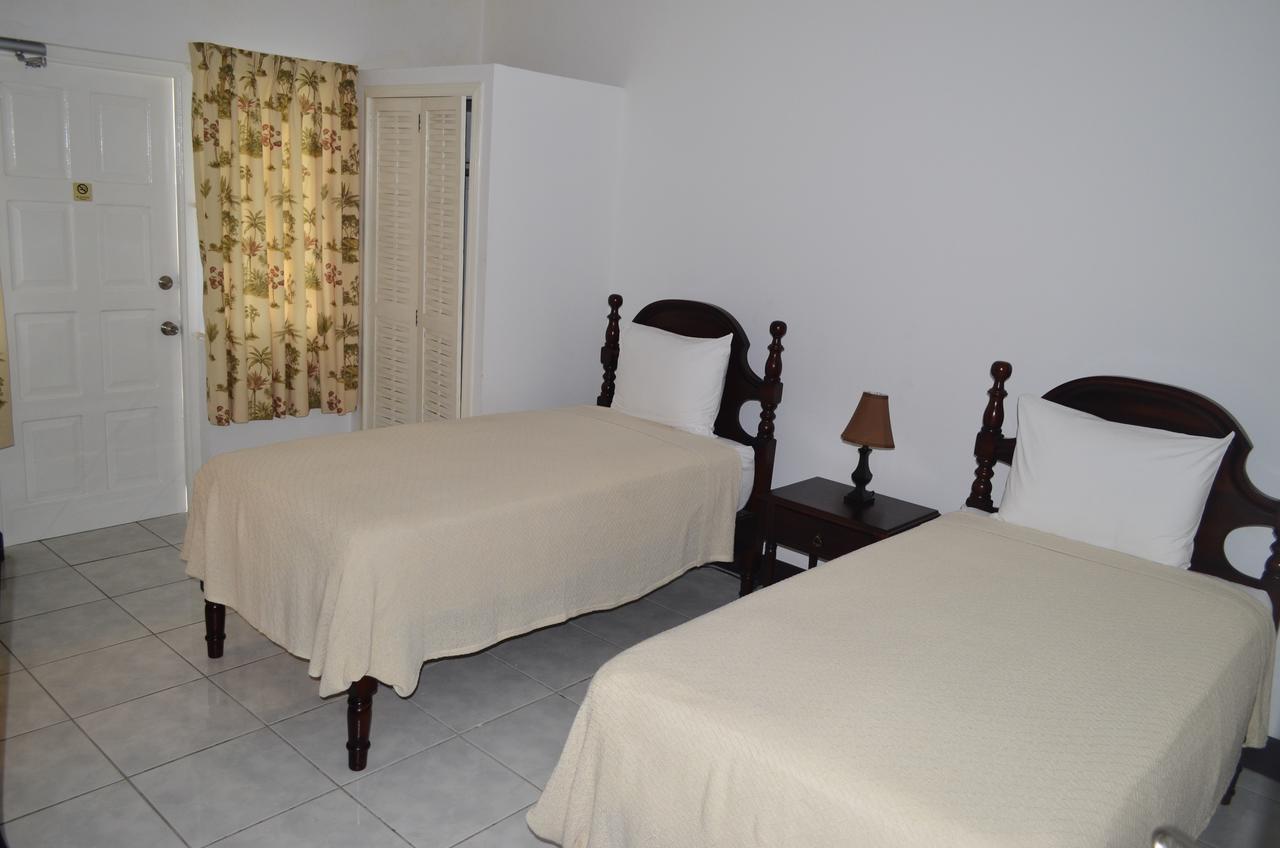 Pink Rock Inn Bed And Breakfast Ocho Rios Luaran gambar